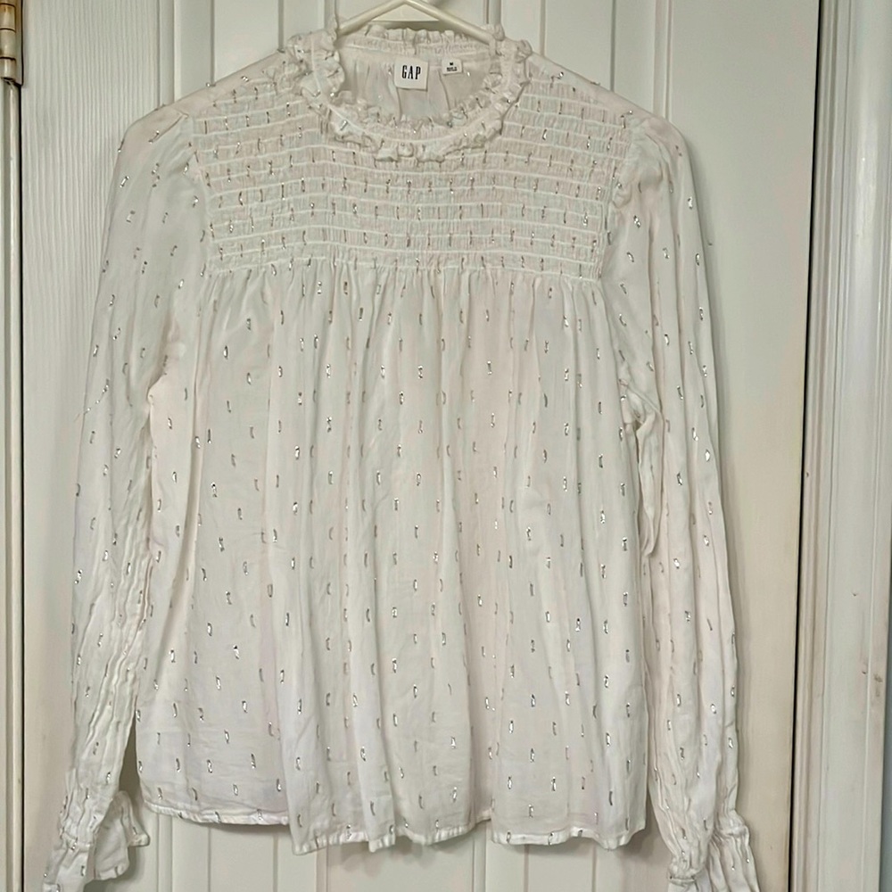 White cotton top. Long sleeve NEW